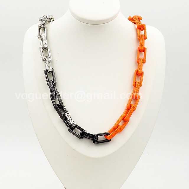 CB10083 LV Necklace CB10083 LV Necklace