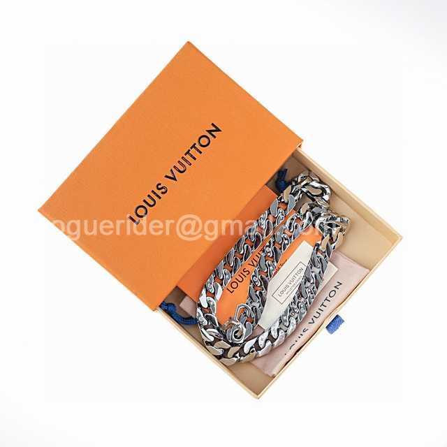 CB10086 LV Necklace CB10086 LV Necklace
