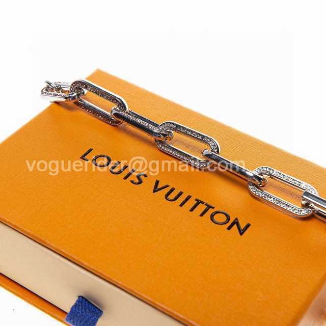 CB10089 LV Necklace CB10089 LV Necklace