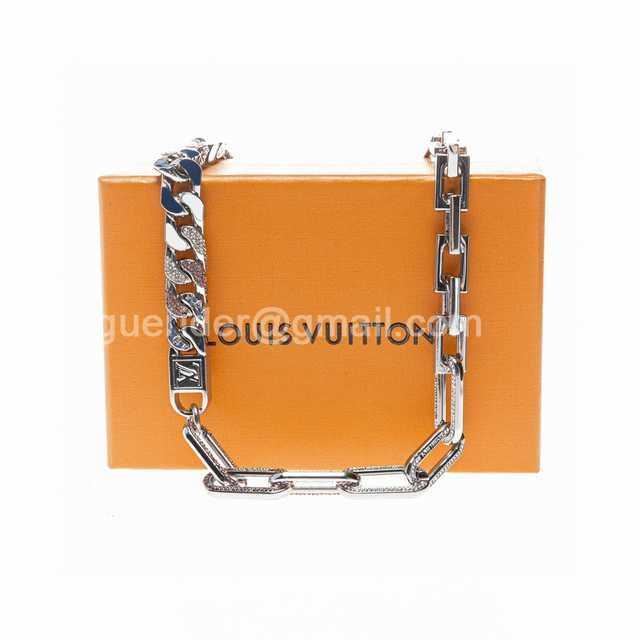 CB10089 LV Necklace CB10089 LV Necklace