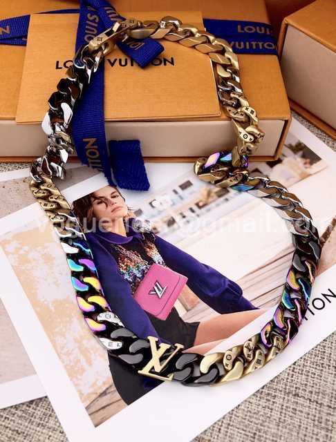 CB10097 LV Necklace CB10097 LV Necklace