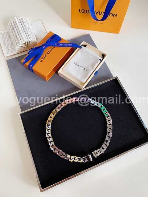 CB10098 LV Necklace CB10098 LV Necklace