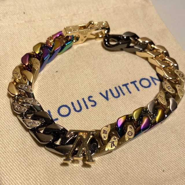 CB10102 LV Bracelet