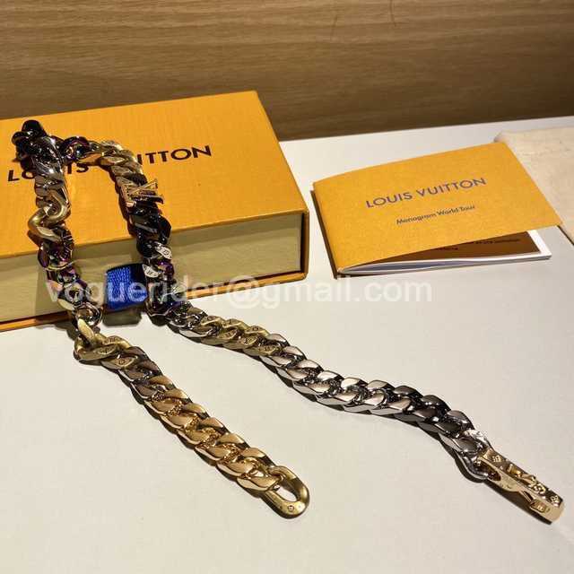 CB10103 LV Necklace CB10103 LV Necklace
