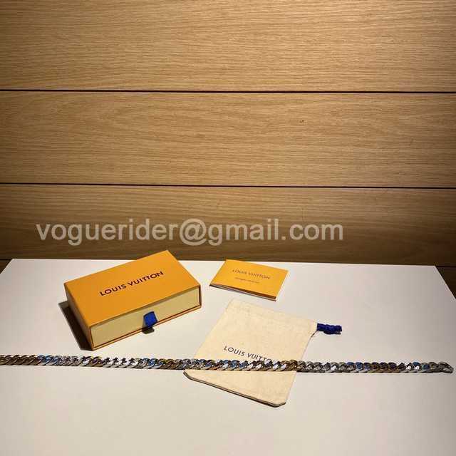 CB10105 LV Necklace CB10105 LV Necklace