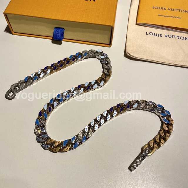 CB10105 LV Necklace CB10105 LV Necklace