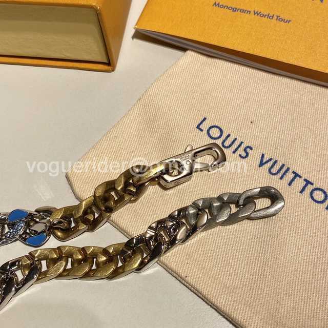 CB10105 LV Necklace CB10105 LV Necklace