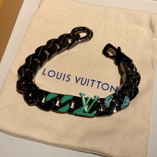 CB10107 LV Bracelet