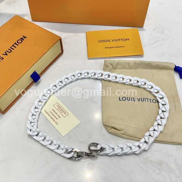 CB10110 LV Necklace CB10110 LV Necklace