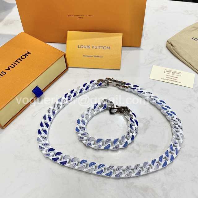 CB10110 LV Necklace CB10110 LV Necklace
