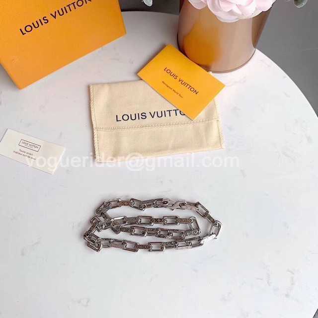 CB10112 LV Necklace CB10112 LV Necklace