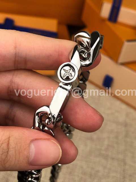 CB10115 LV Necklace CB10115 LV Necklace