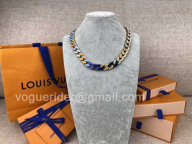 CB10117 LV Necklace CB10117 LV Necklace