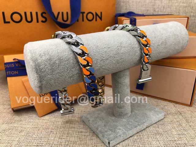 CB10117 LV Necklace CB10117 LV Necklace