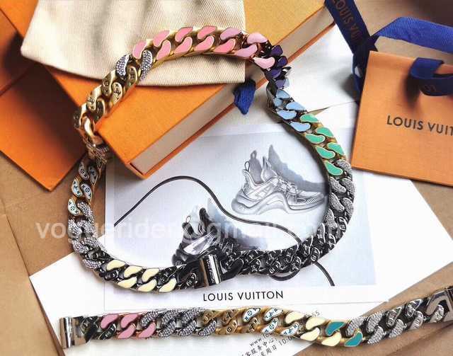 CB10119 LV Necklace CB10119 LV Necklace