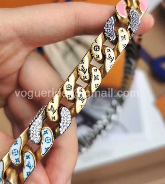 CB10119 LV Necklace CB10119 LV Necklace