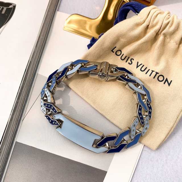 CB10120 LV Bracelet