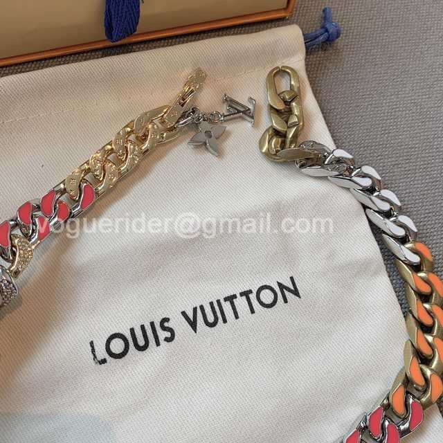 CB10128 LV Necklace CB10128 LV Necklace