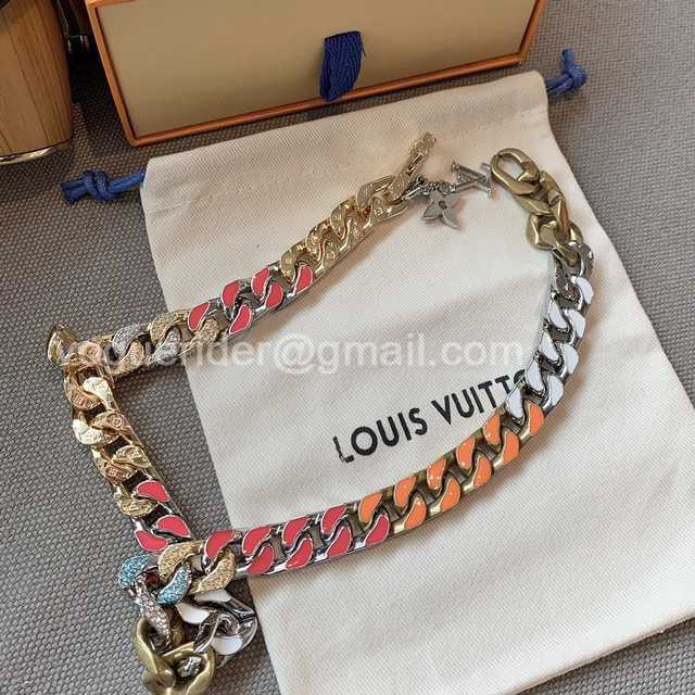 CB10128 LV Necklace CB10128 LV Necklace