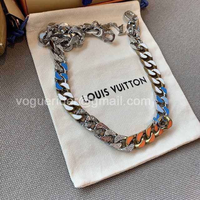 CB10129 LV Necklace CB10129 LV Necklace