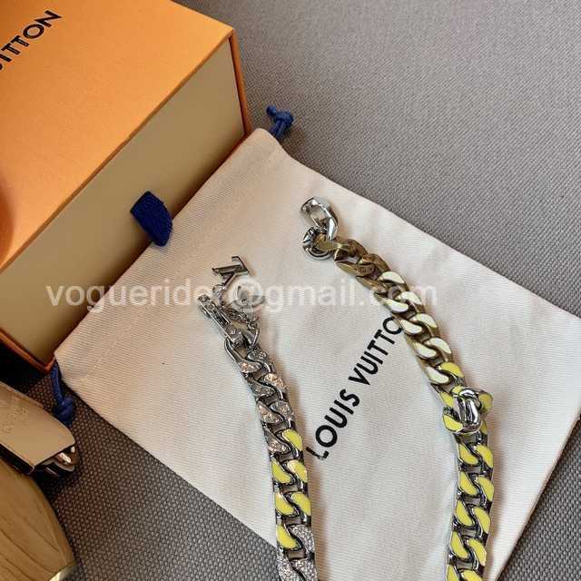 CB10130 LV Necklace CB10130 LV Necklace