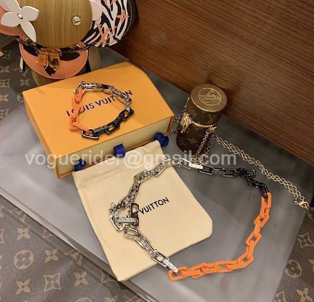 CB10132 LV Bracelet/Necklace CB10132 LV Bracelet/Necklace