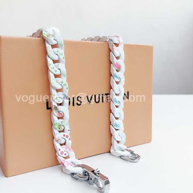CB10135 LV Necklace CB10135 LV Necklace