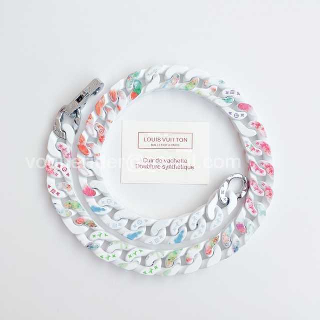 CB10135 LV Necklace CB10135 LV Necklace