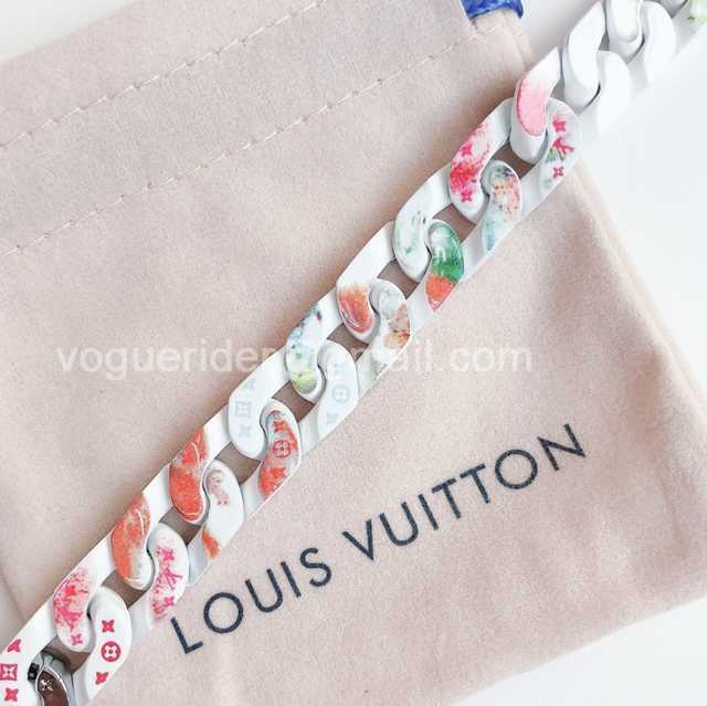 CB10135 LV Necklace CB10135 LV Necklace