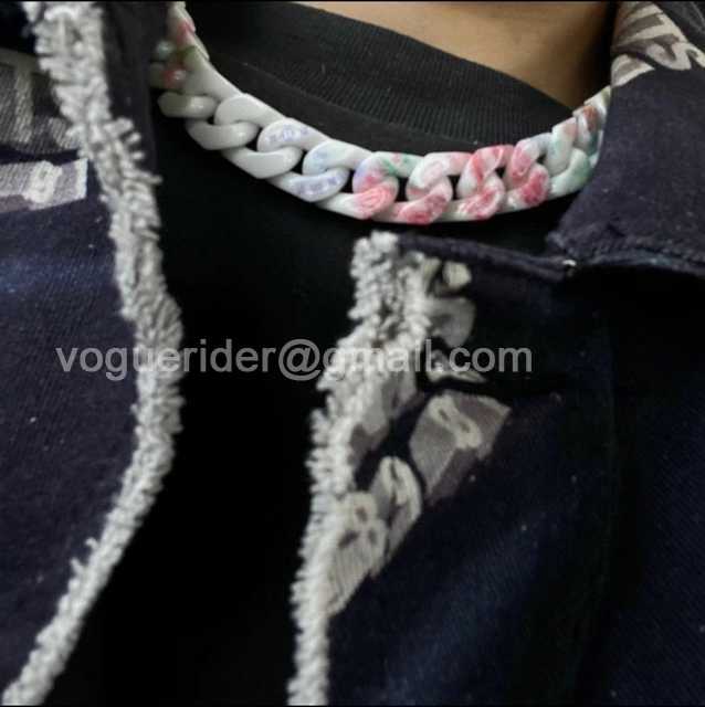 CB10135 LV Necklace CB10135 LV Necklace