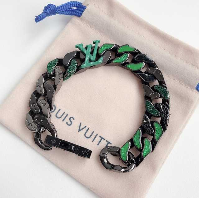 CB10136 LV Bracelet