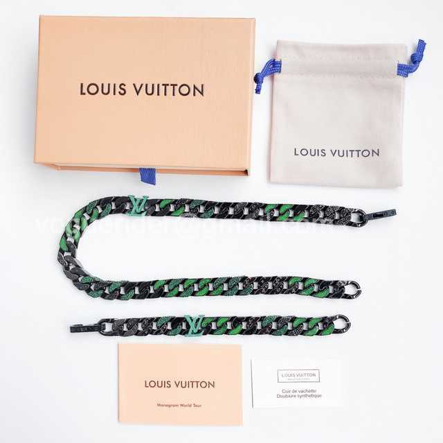 CB10137 LV Necklace CB10137 LV Necklace