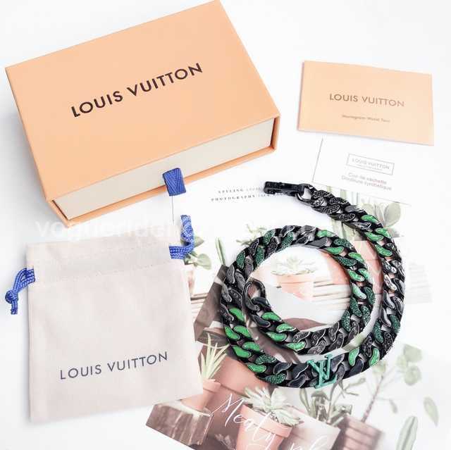 CB10137 LV Necklace CB10137 LV Necklace