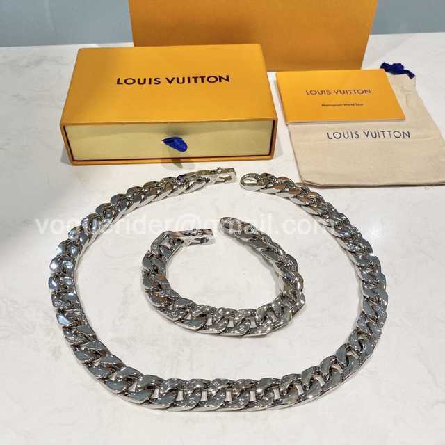 CB10139 LV Bracelet CB10139 LV Bracelet