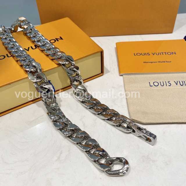 CB10140 LV Necklace CB10140 LV Necklace