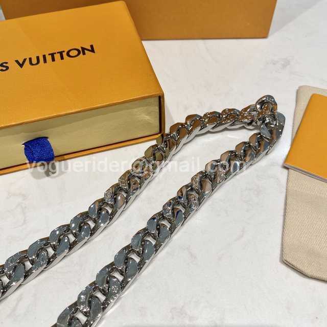 CB10140 LV Necklace CB10140 LV Necklace