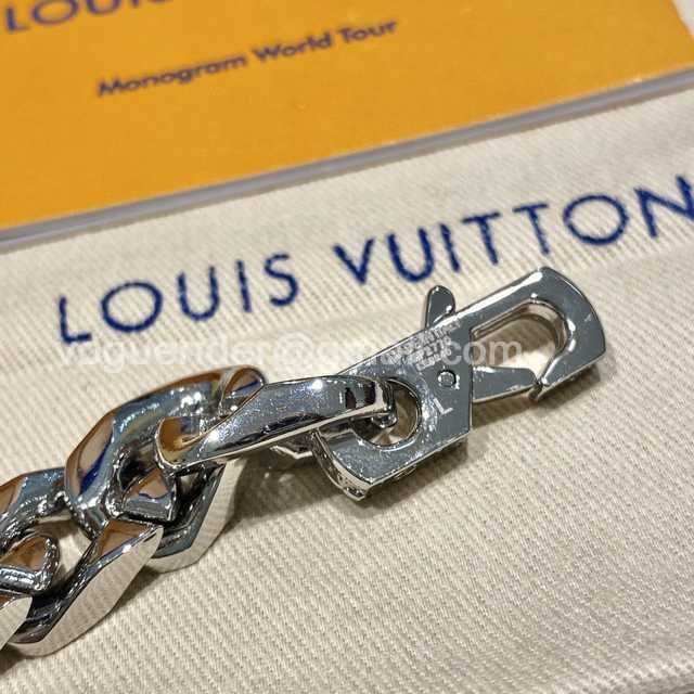 CB10140 LV Necklace CB10140 LV Necklace