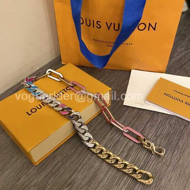 CB10142 LV Necklace CB10142 LV Necklace