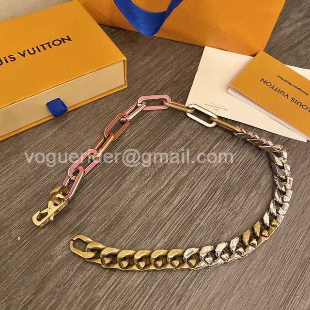 CB10142 LV Necklace CB10142 LV Necklace