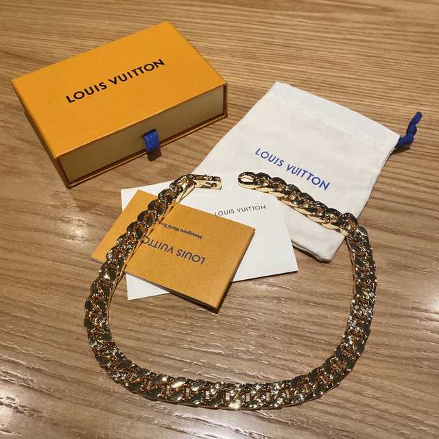 CB10144 LV Necklace