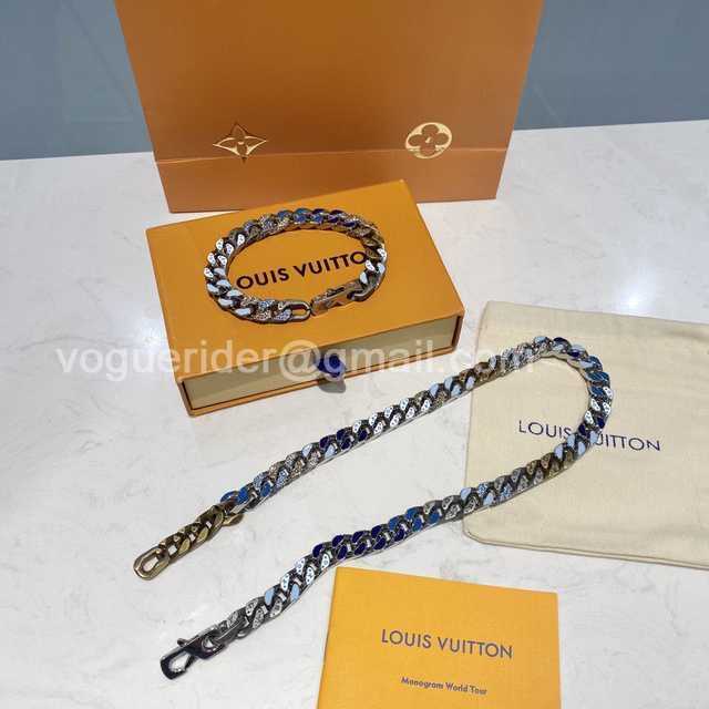 CB10156 LV Necklace CB10156 LV Necklace