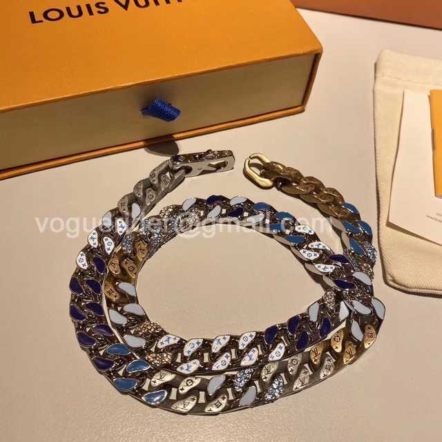 CB10160 LV Necklace