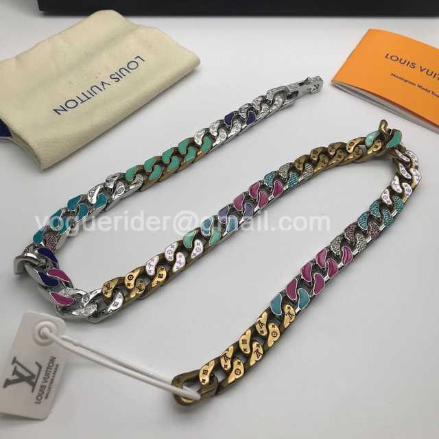 CB10167 LV Necklace CB10167 LV Necklace