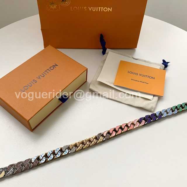CB10169 LV Necklace CB10169 LV Necklace