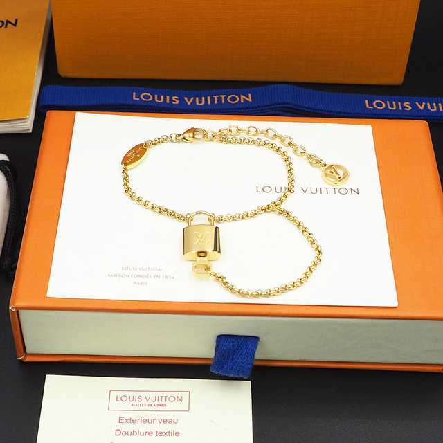 Louis Vuitton Locky jwl6842