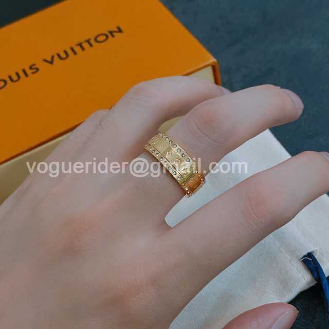 Louis Vuitton jwl6877 Louis Vuitton jwl6877