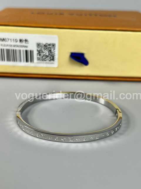 Louis Vuitton jwl6884 Louis Vuitton jwl6884