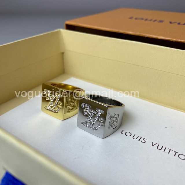 Louis Vuitton Squared jwl6892 Louis Vuitton Squared jwl6892
