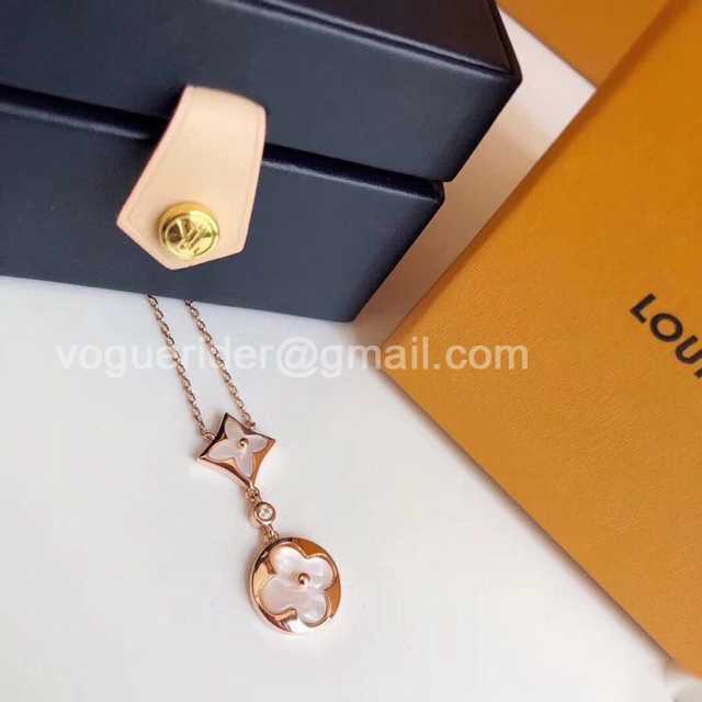 Louis Vuitton jwl6896 Louis Vuitton jwl6896