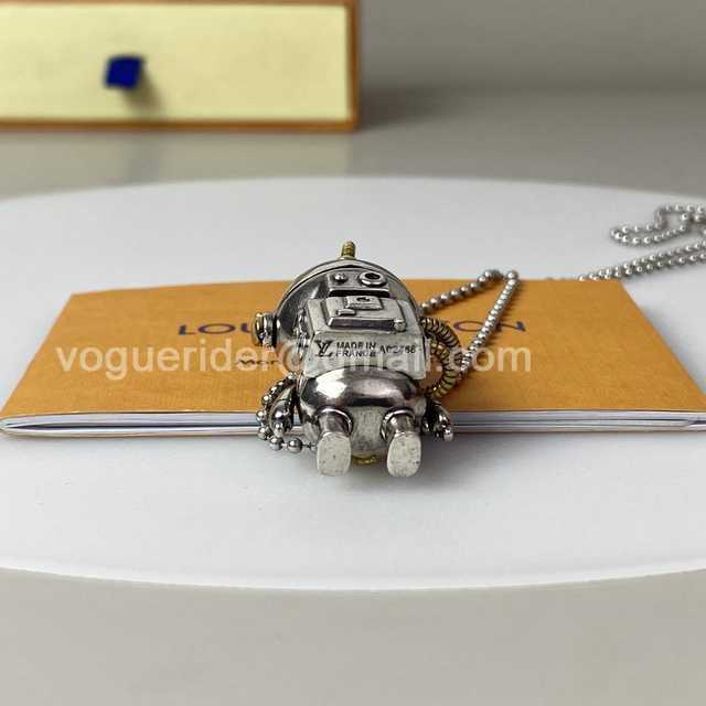 Louis Vuitton Spaceman Necklace jwl6922 Louis Vuitton Spaceman Necklace jwl6922